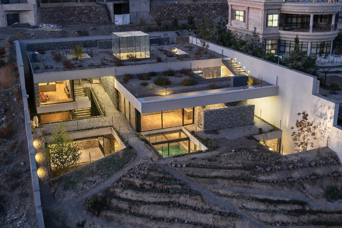 رتبه اول: ویلای کند-کاو، شاندیز، دفتر آبار